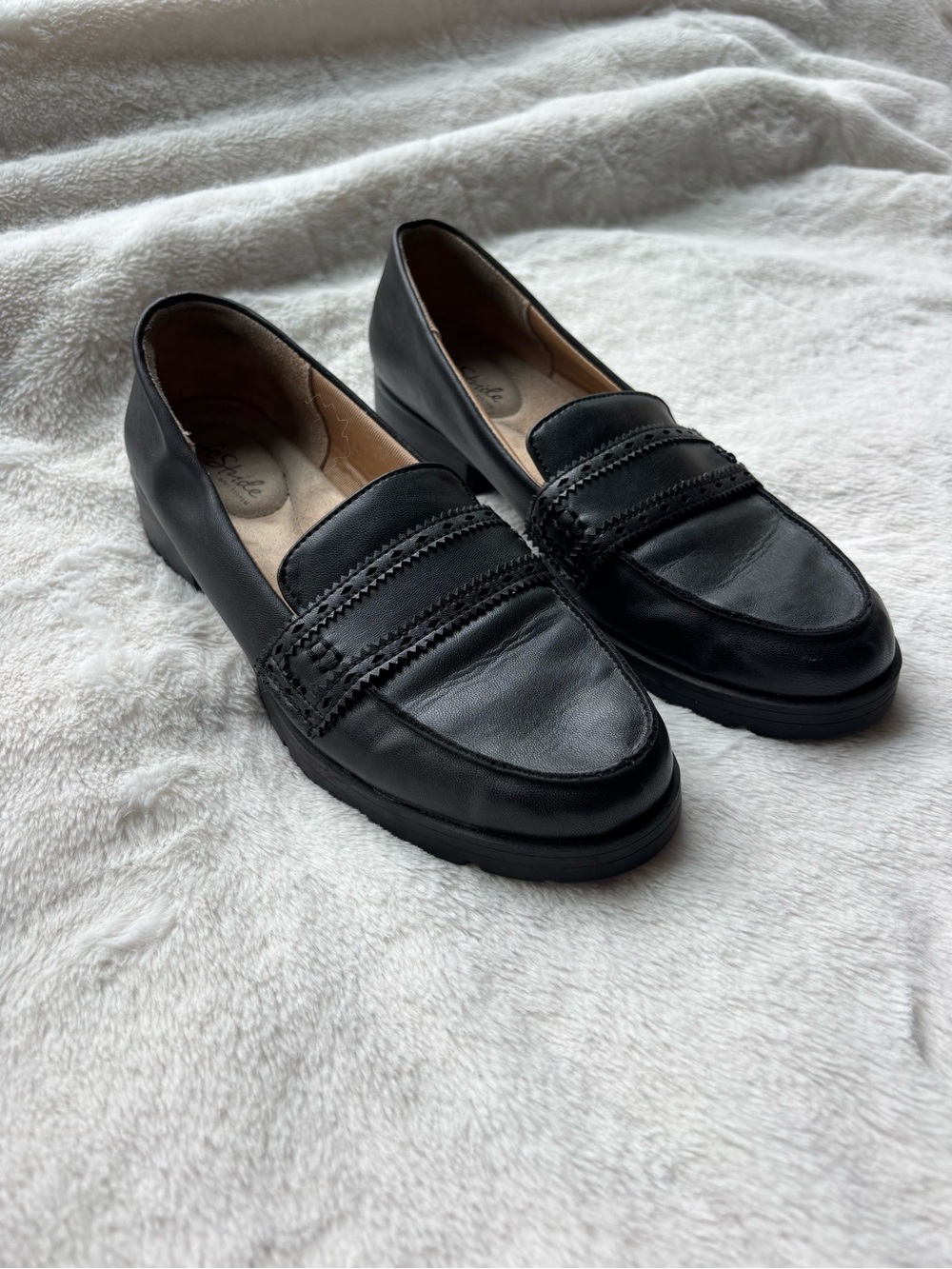 Life Stride Black Leather Women's Penny Loafers